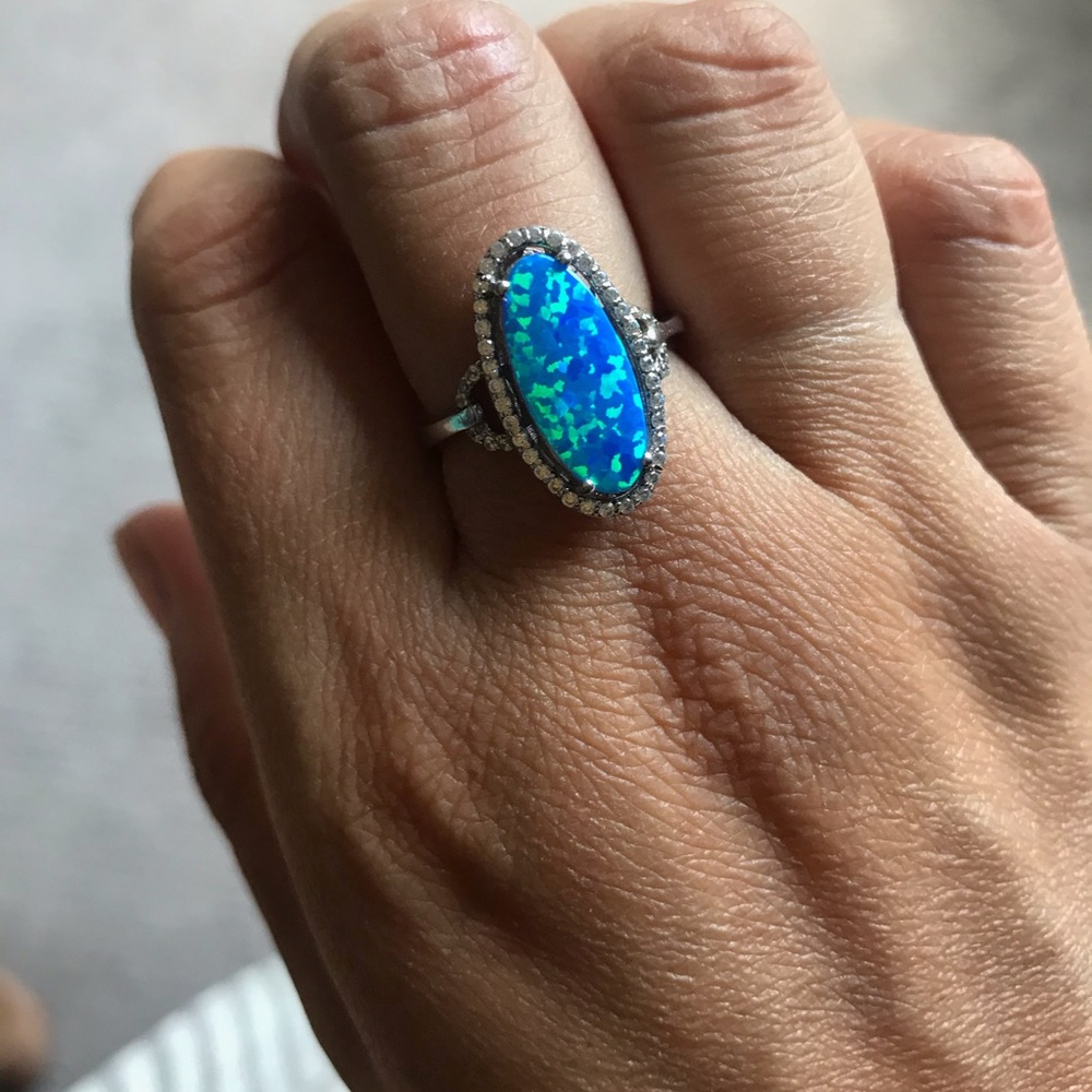 Magnolia Ring